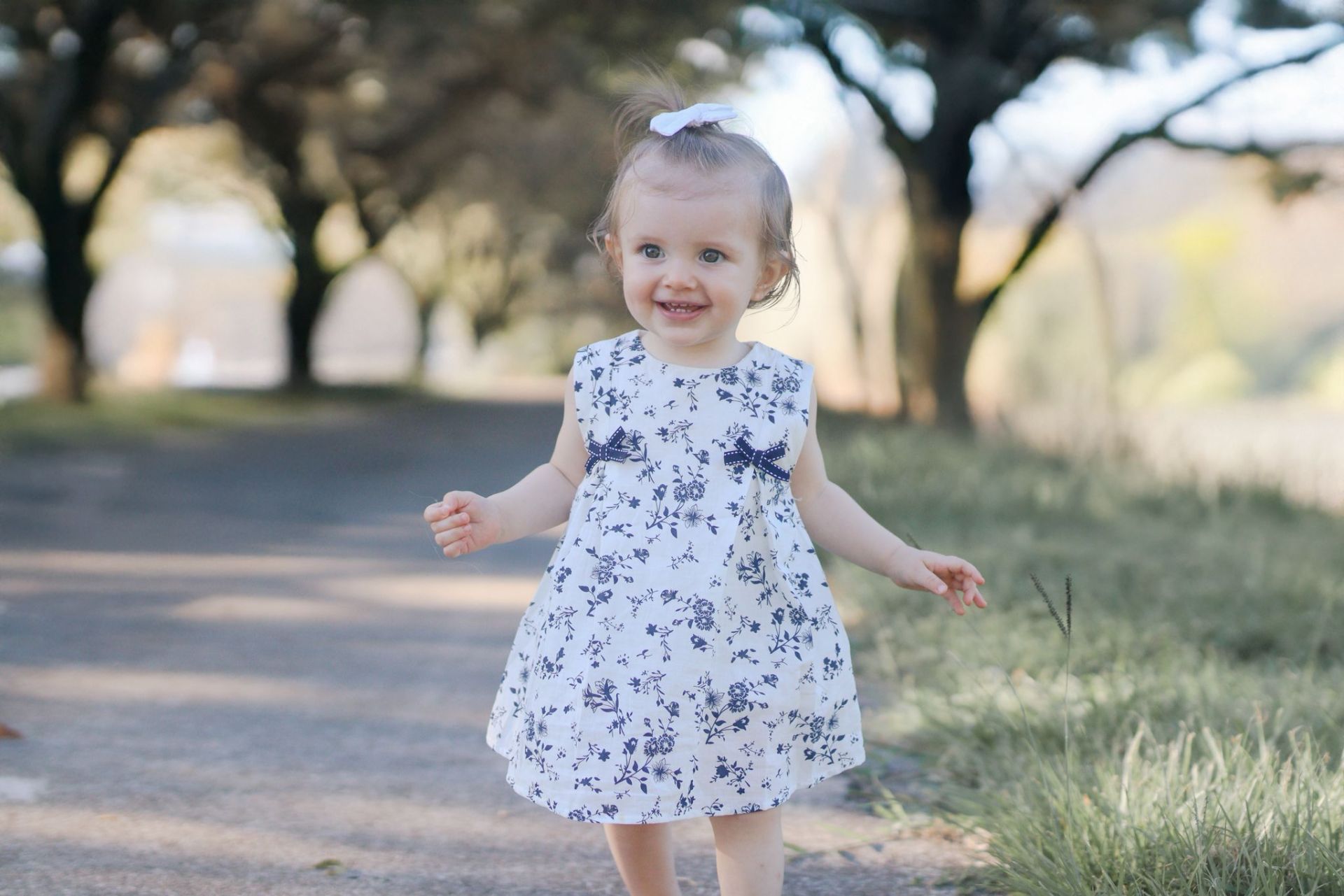 Classic navy bow dress - Image 4